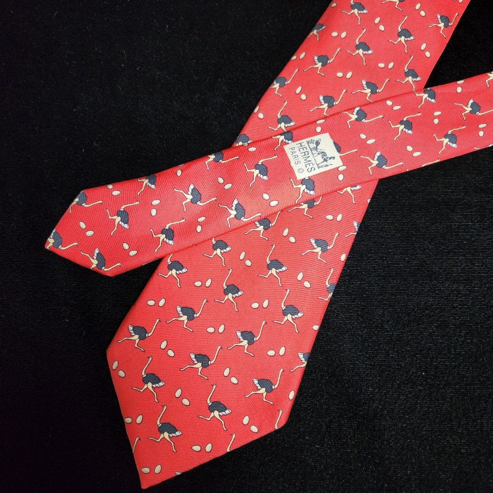 HERMES red silk ostrich print tie